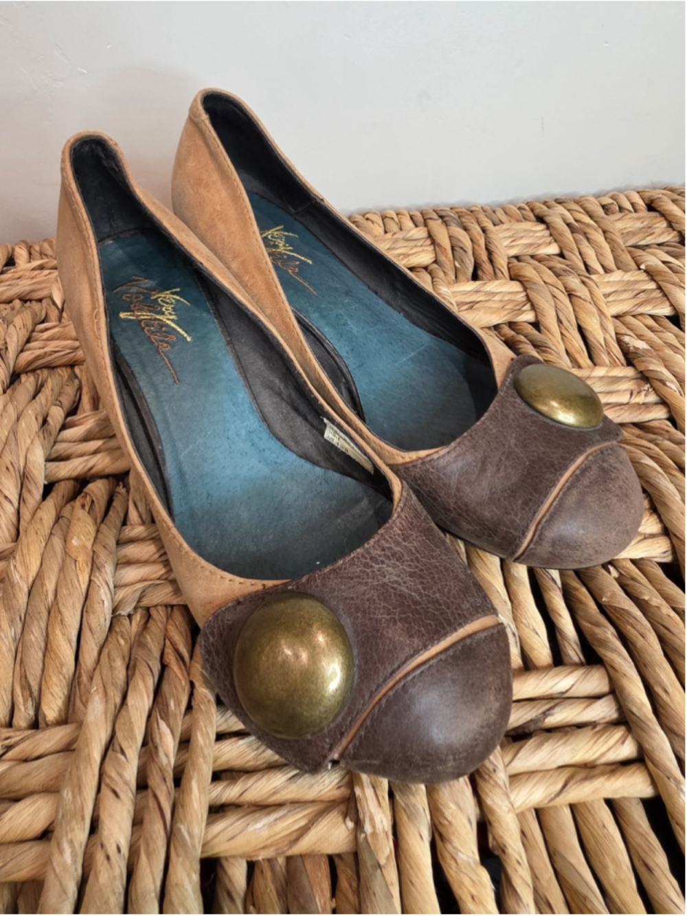 Miss Sixty Size 7 Leather Colorblock Pumps Tan Brown Brass Accent Block Heel Y2K